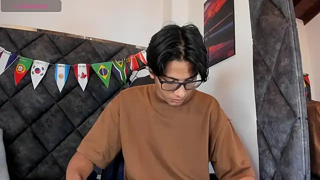 LiamKron online show from July 2026 10:59:01 AM