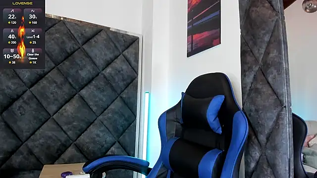 LiamKron online show from June 2026 11:37:02 AM
