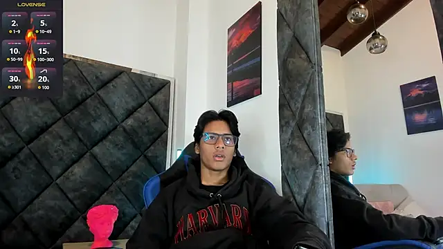 LiamKron online show from June 2026 10:59:01 AM
