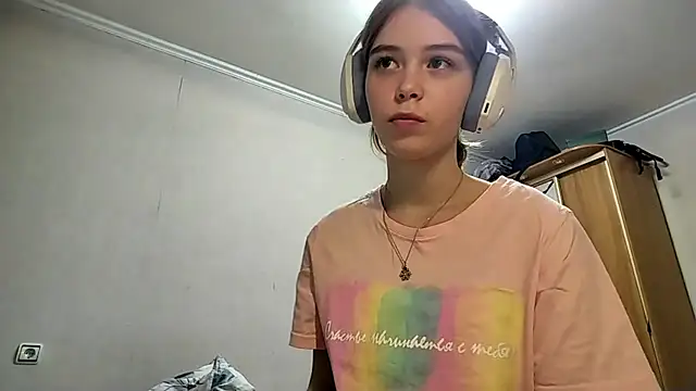 HebrewRiding online show from April 2026 09:49:01 AM