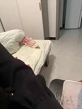 Snapshot of yhan1314 chatting on April 2026 06:18:01 AM yhan1314 online show from April 2026 06:18:01 AM