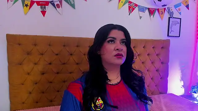 Katty West online show from June 2026 07:19:02 PM