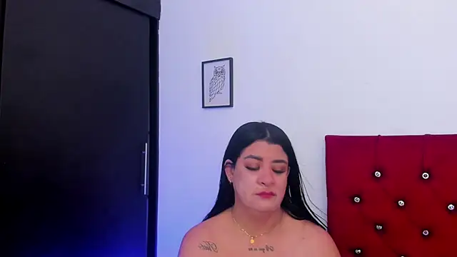 Katty West online show from May 2026 07:35:01 PM