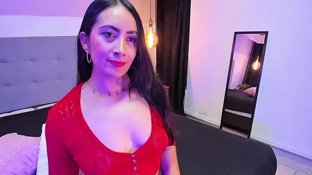 AmaraValenti online show from May 2026 01:42:02 AM