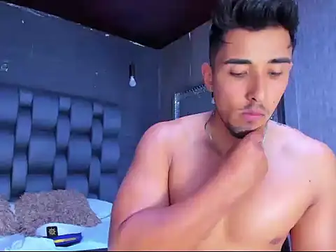 alangreek1 online show from May 2026 02:45:01 PM