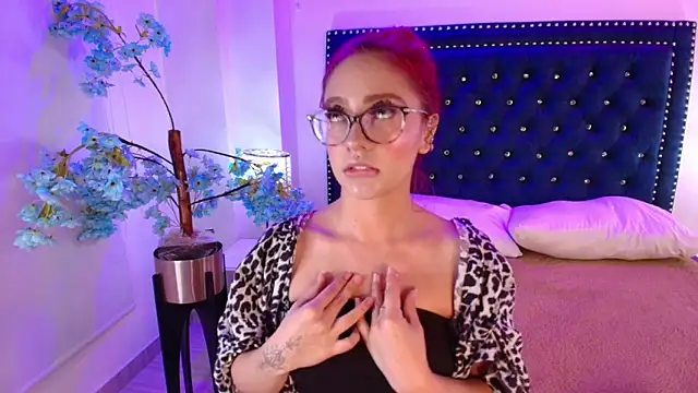 Amelie adams online show from May 2026 11:17:01 AM