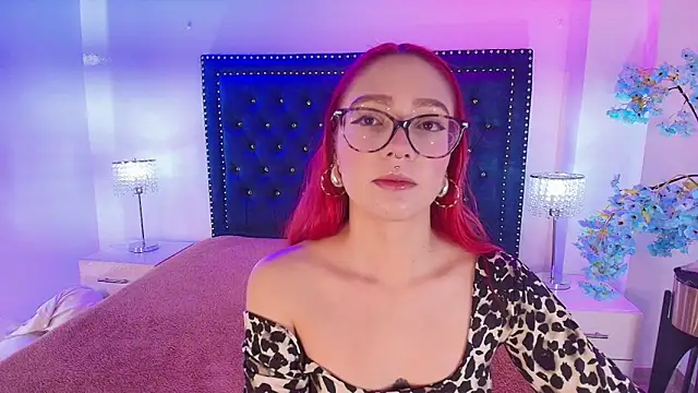 Amelie adams online show from April 2026 11:17:01 AM