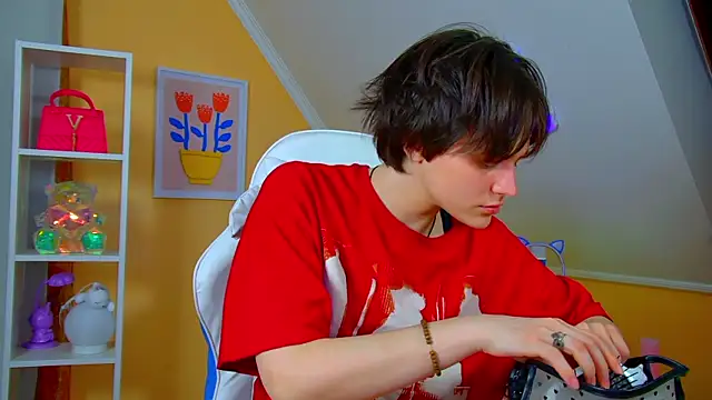 RitaRoses online show from April 2026 07:18:01 PM