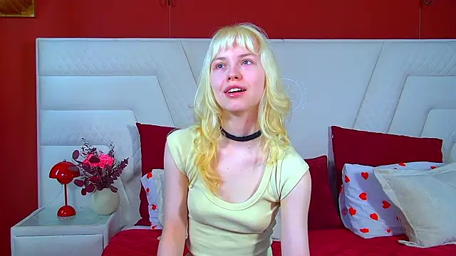 HannahHollis online show from May 2026 06:22:01 AM