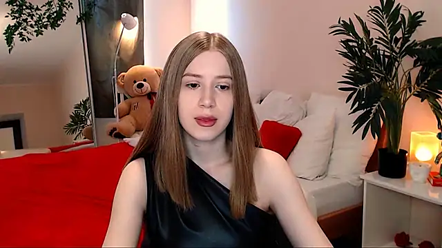 Snapshot of cheeky_chick chatting on May 2026 01:20:01 PM cheeky chick online show from May 2026 01:20:01 PM