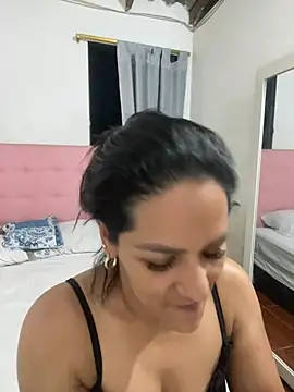 Snapshot of tyraba chatting on June 2026 03:50:01 AM tyraba online show from June 2026 03:50:01 AM