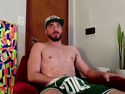 leohomb26 online show from April 2026 12:33:01 PM