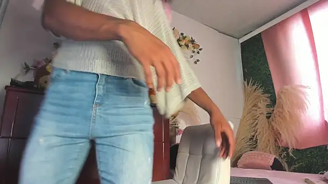 Lexyy lux online show from April 2026 01:26:01 PM