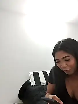 luz mari online show from April 2026 11:07:02 PM