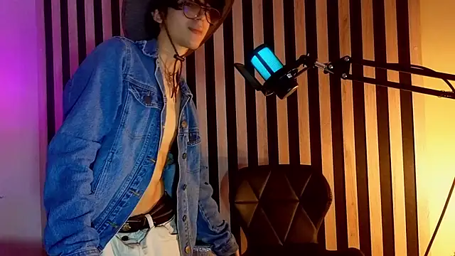 Twink Sebas7 online show from May 2026 12:19:01 PM