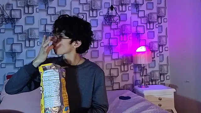 Twink Sebas7 online show from April 2026 12:23:01 PM