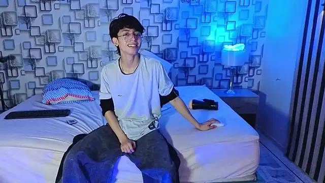 Twink Sebas7 online show from July 2026 12:28:01 PM