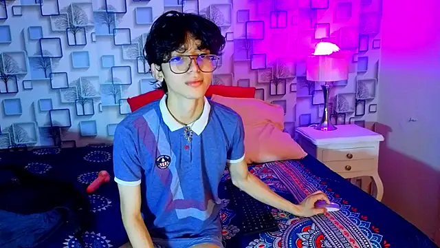 Twink Sebas7 online show from April 2026 12:22:02 PM