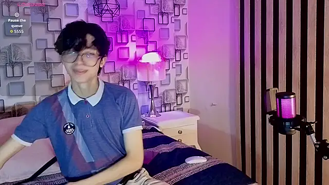 Twink Sebas7 online show from May 2026 12:19:01 PM