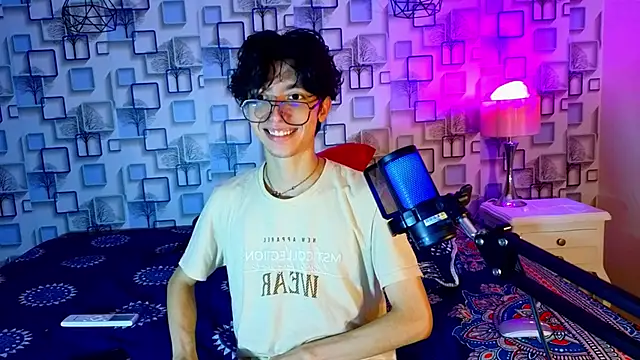 Twink Sebas7 online show from April 2026 12:13:02 PM