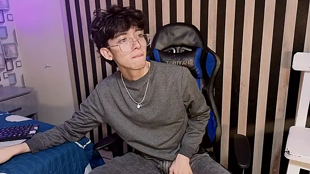 Twink Sebas7 online show from July 2026 12:27:02 PM