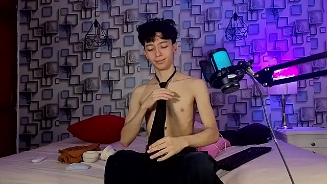 Twink Sebas7 online show from June 2026 12:25:02 PM