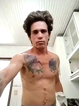 Snapshot of Bruno13travieso chatting on May 2026 03:16:01 PM Bruno13travieso online show from May 2026 03:16:01 PM