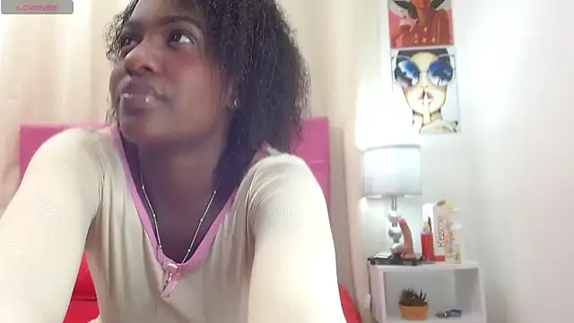 Cassandra Hunt online show from April 2026 01:18:02 PM