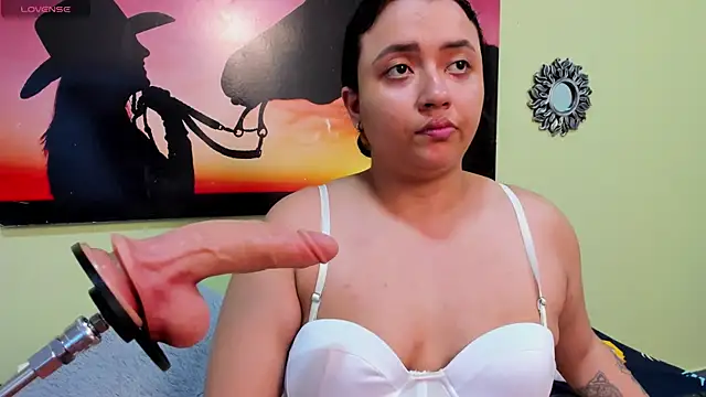 Snapshot of Cassle_ibarra_x chatting on May 2026 08:12:02 PM Cassle ibarra x online show from May 2026 08:12:02 PM