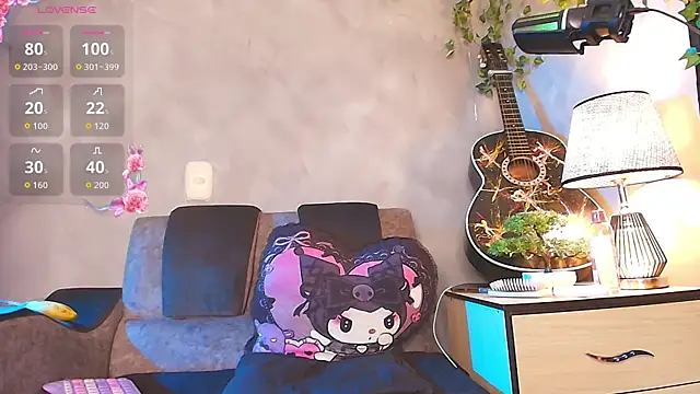 Snapshot of ambar__devon chatting on April 2026 08:14:02 PM ambar devon online show from April 2026 08:14:02 PM