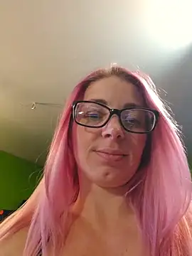 Summer Taz7 online show from May 2026 03:42:01 PM