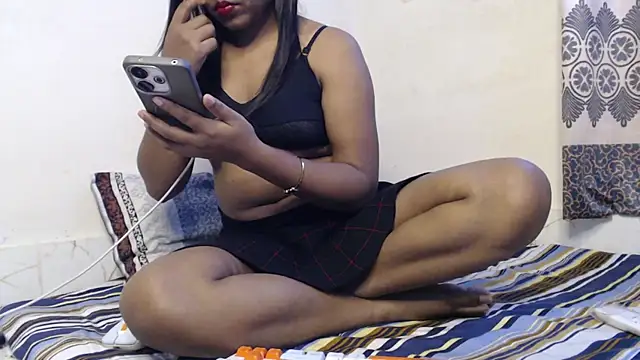 VelvetCoupleLive online show from May 2026 05:22:02 AM