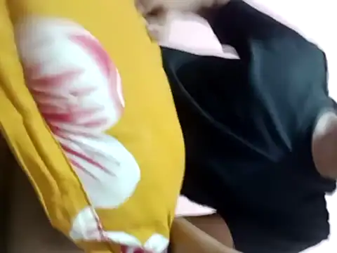 Snapshot of Trisha6269 chatting on April 2026 06:44:02 PM Trisha6269 online show from April 2026 06:44:02 PM