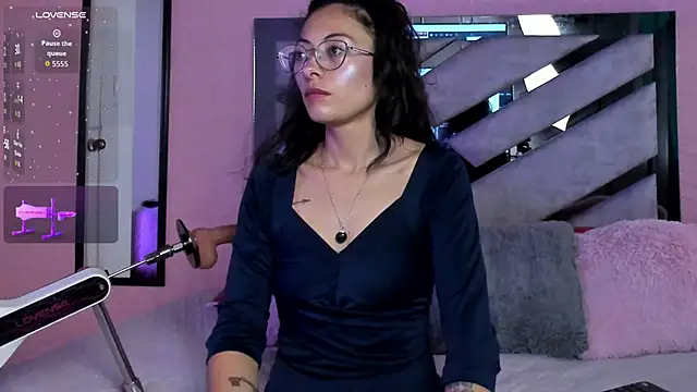 Kat santana online show from April 2026 01:40:01 PM