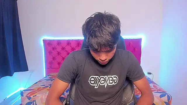 skinny sam online show from April 2026 06:08:02 AM