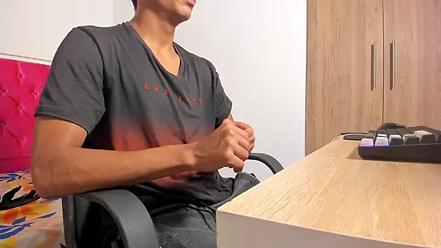 skinny sam online show from April 2026 03:52:02 AM