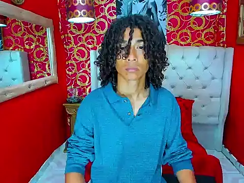 straightpein online show from April 2026 12:04:01 AM