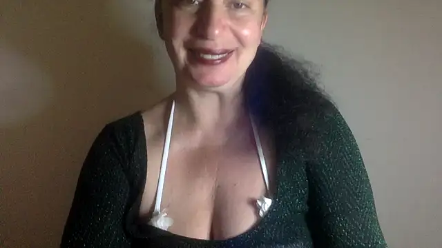 Lizzaa80 online show from June 2026 06:16:02 PM