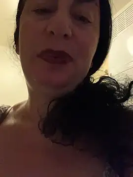 Lizzaa80 online show from June 2026 06:06:01 PM