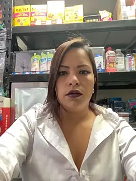 MIA ROSSEEE online show from June 2026 02:39:01 PM