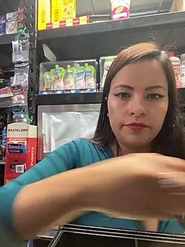 MIA ROSSEEE online show from May 2026 02:35:02 PM