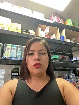 MIA ROSSEEE online show from May 2026 02:01:01 PM