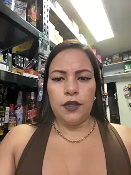 MIA ROSSEEE online show from May 2026 01:15:01 PM