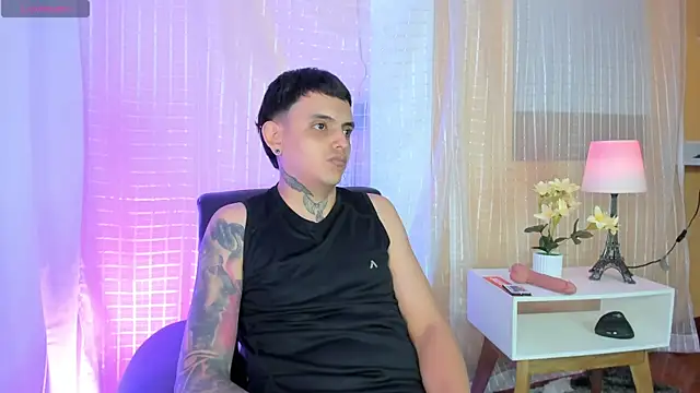 TommyHolland online show from April 2026 04:47:01 AM