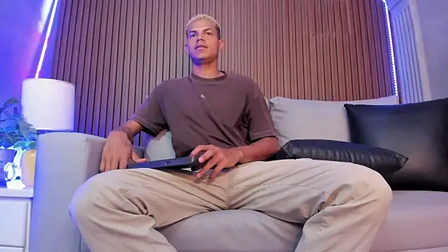 Omen20  online show from April 2026 12:22:01 PM