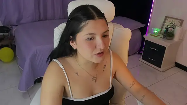 Snapshot of Celestee_21 chatting on July 2026 10:23:01 PM Celestee 21 online show from July 2026 10:23:01 PM