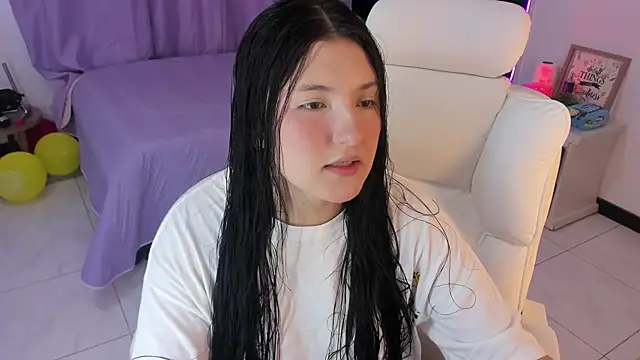 Snapshot of Celestee_21 chatting on July 2026 09:15:01 PM Celestee 21 online show from July 2026 09:15:01 PM