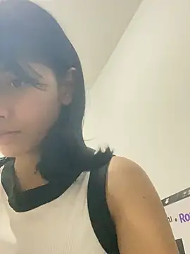 Snapshot of xoxo_anny chatting on May 2026 07:43:02 PM xoxo anny online show from May 2026 07:43:02 PM