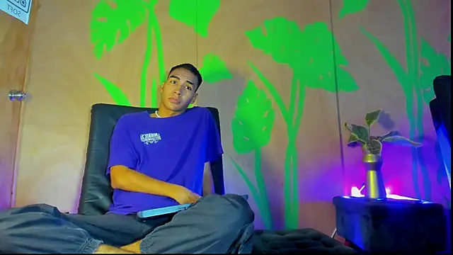 rafael velvet online show from April 2026 09:37:02 PM