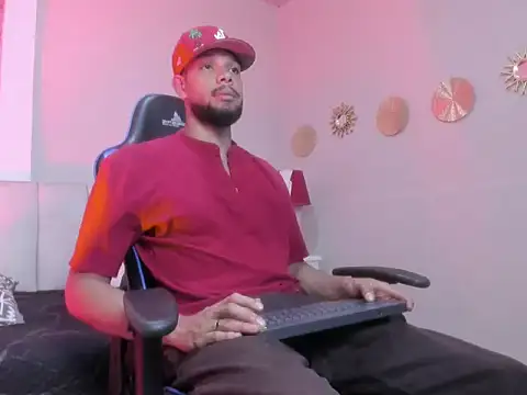 Snapshot of cero_khalifa chatting on April 2026 07:06:02 PM cero khalifa online show from April 2026 07:06:02 PM